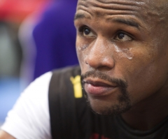 Floyd Mayweather Girlfriend Abortion Revelation: Boxer Accuses Shantel Jackson of 'Killing' Their Twin Babies