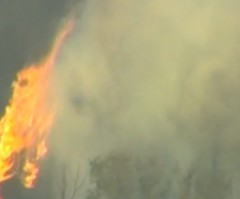 Hundreds Flee as Wildfire Kills One, Destroys Several Homes in Oklahoma