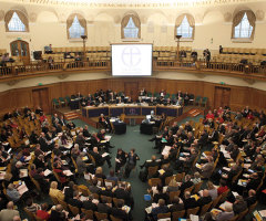 Church of England Dioceses Approve Women Bishops