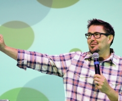 Pastor Mark Batterson Talks Power of a Single Prayer During Christian Conference for Hispanic Pastors