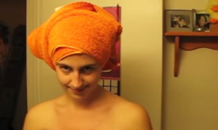 No One Believed Her Hilarious Bedtime Routine - You Will When You See It (VIDEO)