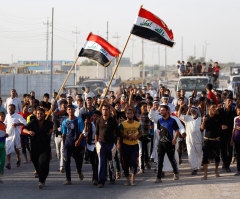 Thousands of Christians Flee as ISIS Militants Burn, Loot Churches in Captured Iraqi City