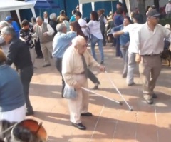 Elderly Man Hears His Favorite Song Then Suddenly He's Got Moves Like Jagger (VIDEO)