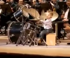 3-Year-Old Plays a Breathtaking Solo With an Orchestra