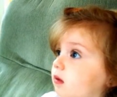 What Brings This Little Girl So Much Joy Will Definitely Make Your Day (VIDEO)