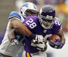 NFL Star Adrian Peterson Responds to Child Abuse Accusations With 'Jesus Calling' Passage