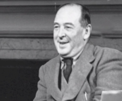 'An Evening With C.S. Lewis' Show Debuts in NYC; Lead Talks His Portrayal of 'The Most Thoroughly Christian Man'