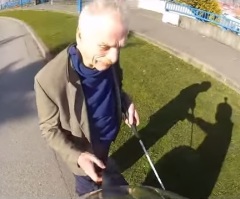 Blind Man Accidentally Wanders Onto the Road, Biker Helps Him to Safety