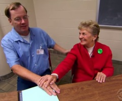 81-Year-Old Helps Inmates Work With One Another to Better Themselves