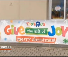 Secret Santas in Massachusetts Pay Thousands of Dollars to Close Out All Layaway Orders at Three Toys 'R' Us Stores