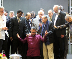 World Evangelical Alliance Inaugurates Filipino Bishop Efraim Tendero as New Secretary General