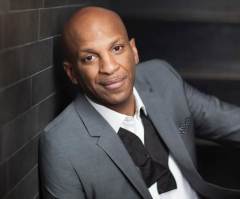 Donnie McClurkin Radio Show Grabs No. 1 Spot in Major Markets