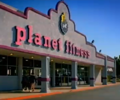 Planet Fitness Revokes Woman's Gym Membership After She Complains About a Man Using Women's Locker Room