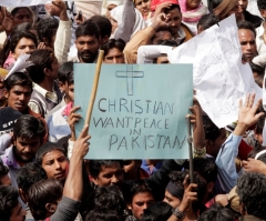 14 Killed in Two Pakistani Church Bombings Carried Out by Taliban Splinter Group; Christians in 'Day of Prayer' for 'Martyrs'