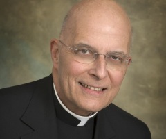 Cardinal Francis George, the First Chicago Native to Serve as City's Archbishop, Dies at 78