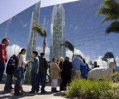 Robert H. Schuller Laid to Rest in Public Memorial at Former Crystal Cathedral