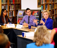 Hillary Clinton Says She Will Back Path to 'Full and Equal Citizenship' for Illegal Immigrants, Accuses Republicans of Treating Illegals as 'Second Class'