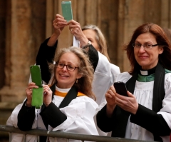 Should God Be Called 'She?' Anglican Women Priests Say God Is 'Both Male and Female,' but Church Only Speaks of the Creator as Male