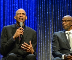 Kareem Abdul-Jabbar Slams Prosperity Gospel and Creflo Dollar; Says Spiritual Leaders Are 'Flying the Heavens Like Self-Anointed Angels'