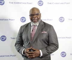 Bishop T.D. Jakes' New Talk Show Aims to Help Viewers Navigate Daily Challenges in Life, Love and Family