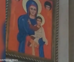 Video Shows Virgin Mary's Lips on Painting Moving During Prayer at Sydney Church; Catholics Believe They Are Witnessing 'Miracle'