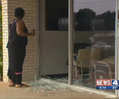 Tea Party Activists Help Ferguson Woman Rebuild Her Salon After Looters Destroy Business a Second Time in Riots