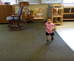 Adorable Girl Sees Her Dad After the First Day of School and Is Overjoyed — Her Reaction Is Priceless!