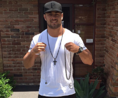 Ausie NFL Player Jarryd Hayne Inspires Rugby Star 'The Honey Badger' to Give God Praise