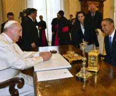 Washington Post Slams Obama on Pope Guest List; Says White House Is More Afraid of Offending Dictators Than Pope