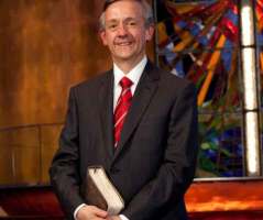 Pastor Robert Jeffress Says Christians Should Use 'Religious Litmus' When Voting for President