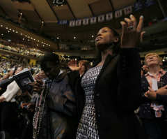 Pope Francis Gets Rock-Star Greeting at Madison Square Garden; Urges Faithful to Go, Proclaim the Love and Presence of God in NYC