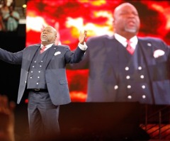 T.D. Jakes Blasts 'Social Media Vigilantes' Who Use Lord's Name to Slander Believers