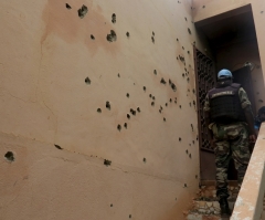 Islamic Gunmen Attack Mali Hotel, Release Hostages Able to Recite Quran