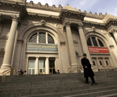 Man Sues 'the Met' for Making Jesus White