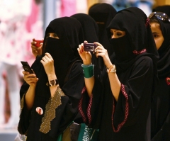 Saudi Voters Elect 20 Women in First Election Open to Women