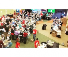 NJ Megachurch Packs 240,000 Meals for Underprivileged This Christmas