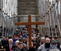 Percentage of Christians in US Remains High, Poll Finds