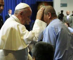 Pope Francis Asks Protestants for Forgiveness for Catholic Mistakes