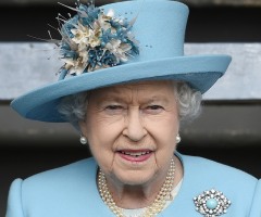 Queen Elizabeth Calls Jesus Christ 'the King She Serves' in 90th Birthday Book