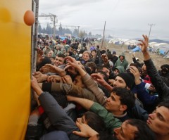 EU Nations Close Borders as Tens of Thousands of Refugees Set up Makeshift Camps