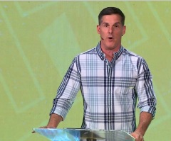 Pastor Craig Groeschel's Series on Most Misinterpreted Bible Verses Tackles Money Is Root of Evil