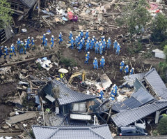 Japan Twin Earthquakes Kill More Than 30, Injure 760 People; Tokyo May Seek US Help