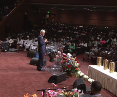 Bill Clinton at Black Megachurch: Trump's 'Make America Great Again' Slogan Is Code for Segregation