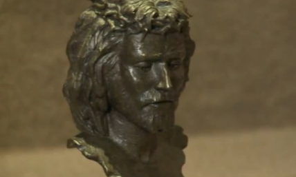 Man Returns Thomas Kinkade Jesus Statue After Stealing It 2 Years Ago, Asks for Forgiveness