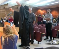 Hundreds of Christians Recite Lord's Prayer at Florida City Council Meeting to Combat Satanic Invocation