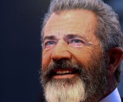 Mel Gibson: 'Hacksaw Ridge' Is an 'Anti-War Movie'