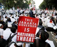 100,000 Muslims Demand Jakarta's Christian Gov. Be Jailed for Blasphemy: 'Hang the Traitor'