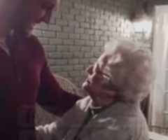 Tim Tebow Surprises 89-Y-O Grandma Who's Been Praying to Meet Him