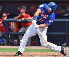 Tim Tebow Receives Standing Ovation After Hitting Into Double Play