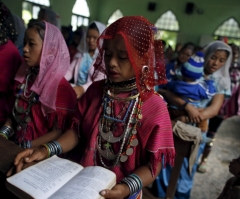 Thousands of Christians Flee Myanmar's Conflict Zones to Escape Religious Persecution